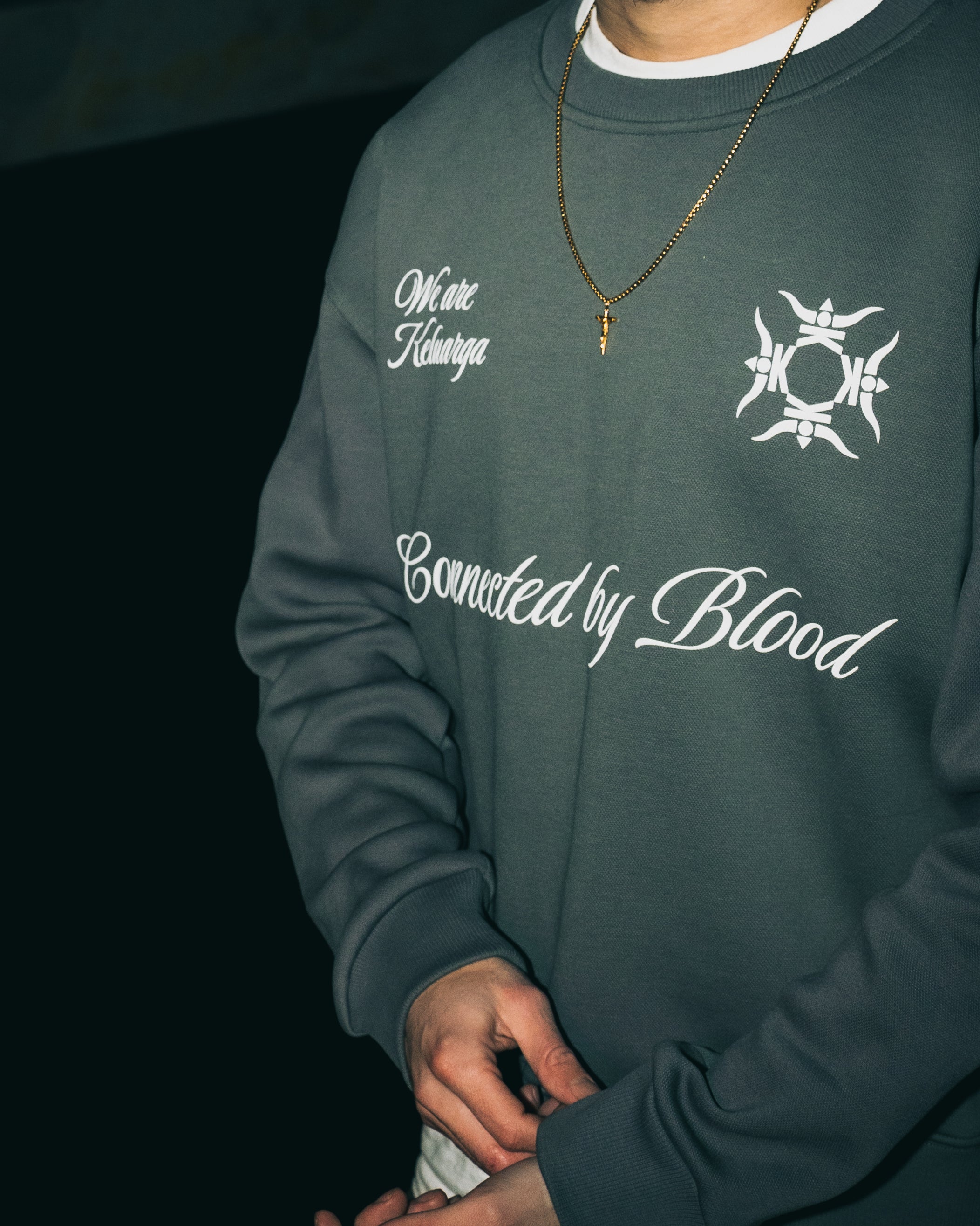 CONNECTED BY BLOOD SWEATER CHARCOAL GREY